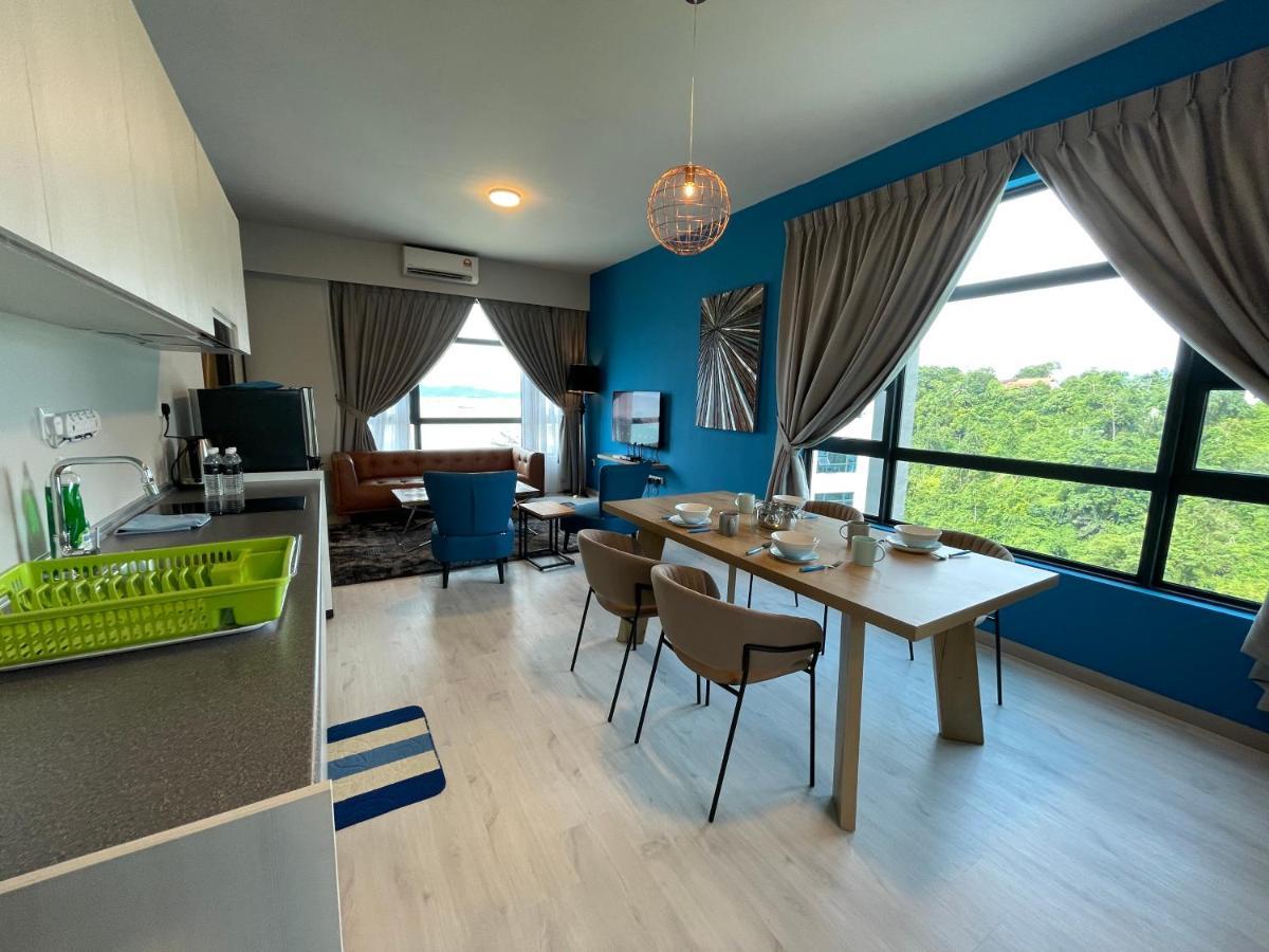 Seaview Luxury Condo Homestay 2Bed 2Bath Jesselton Quay By R2 Residence Kota Kinabalu Exterior photo